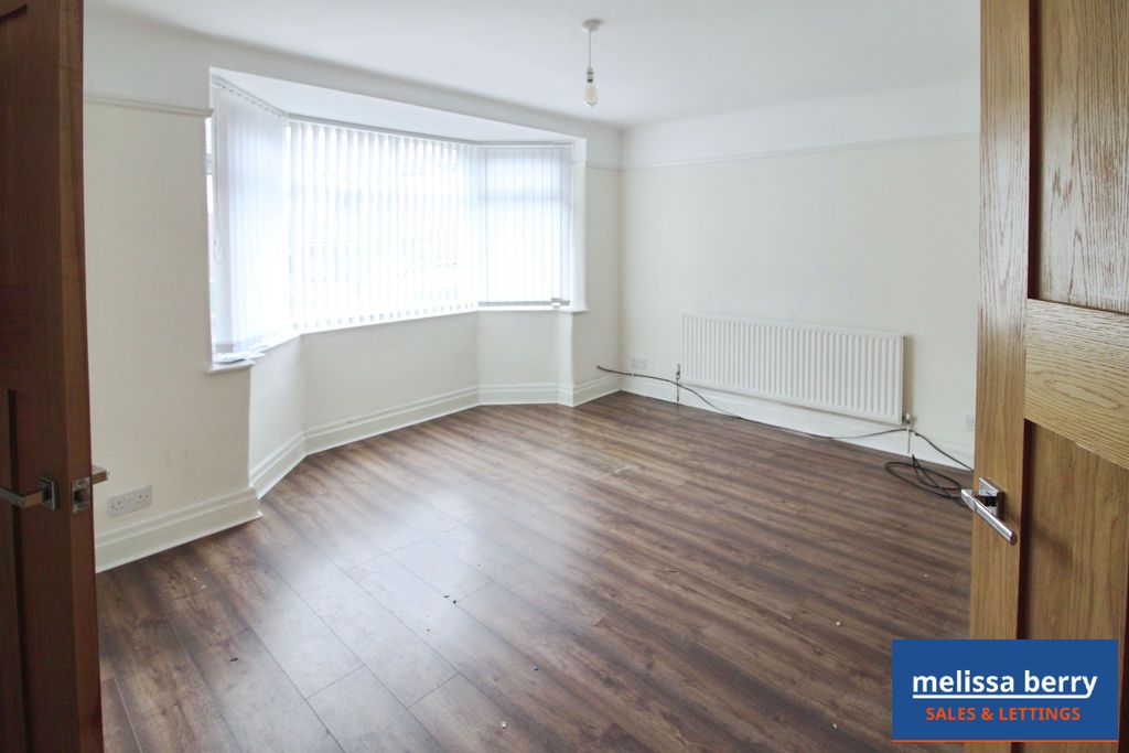 Property photo 2 of 18 Photo 17