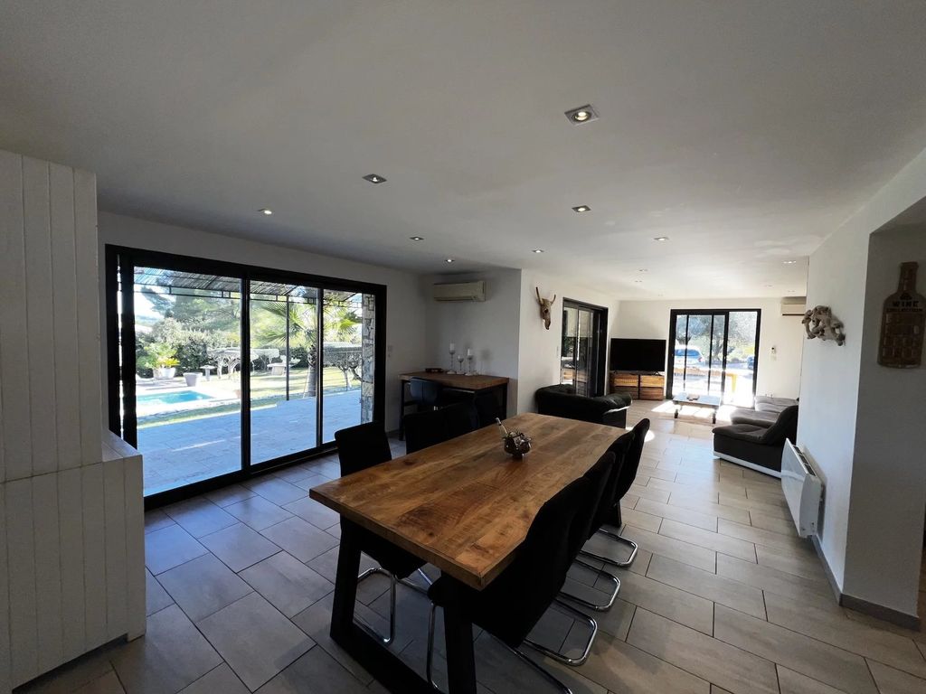 Property photo 3 of 36