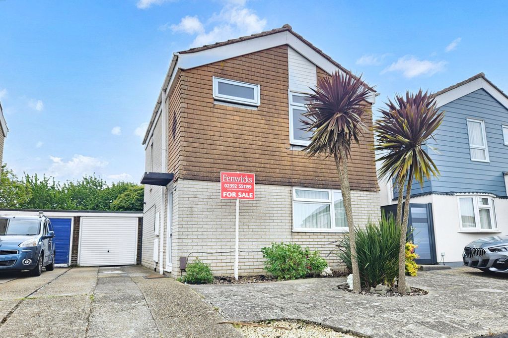 Property photo 1 of 14 Front