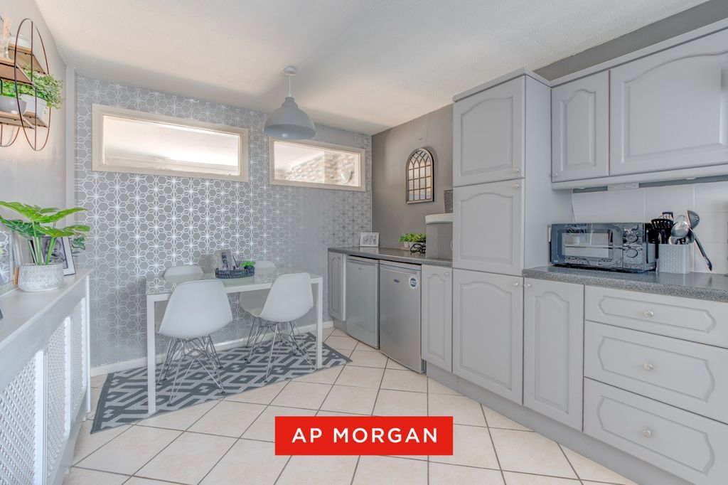 Property photo 3 of 14 Picture No. 08