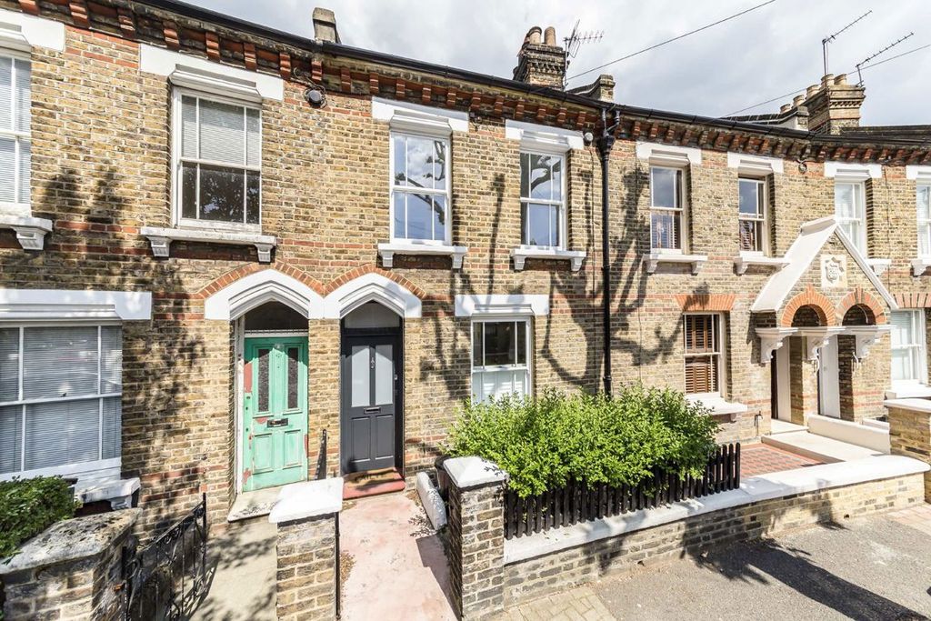 Property photo 1 of 7