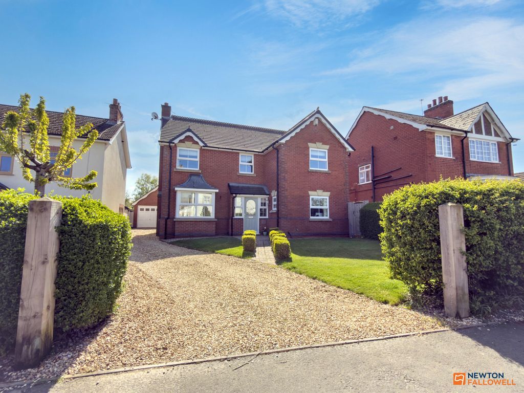 Property photo 1 of 43