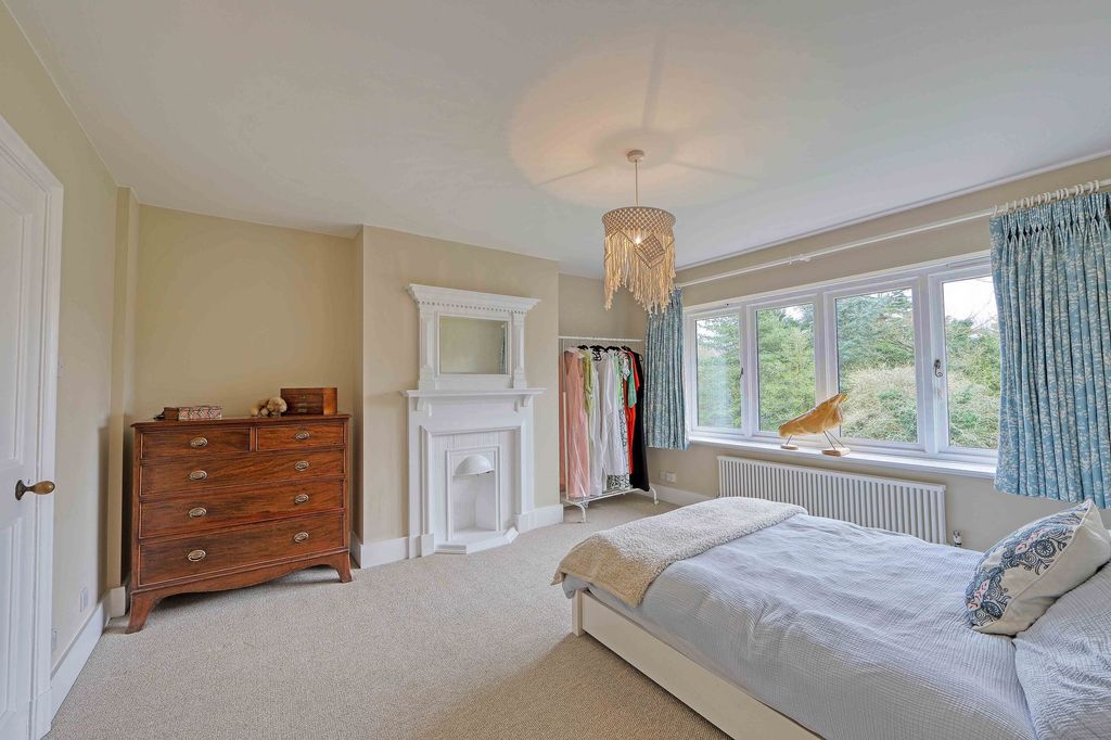 Additional image 23 of 5 bed detached house for saleWinter Hill Road, Maidenhead SL6
