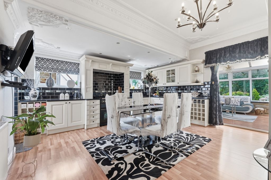 Property photo 2 of 44 P2066438