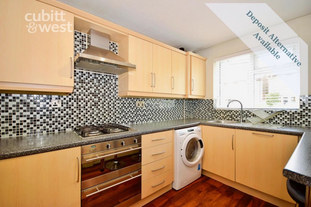 Property photo 2 of 15 Kitchen