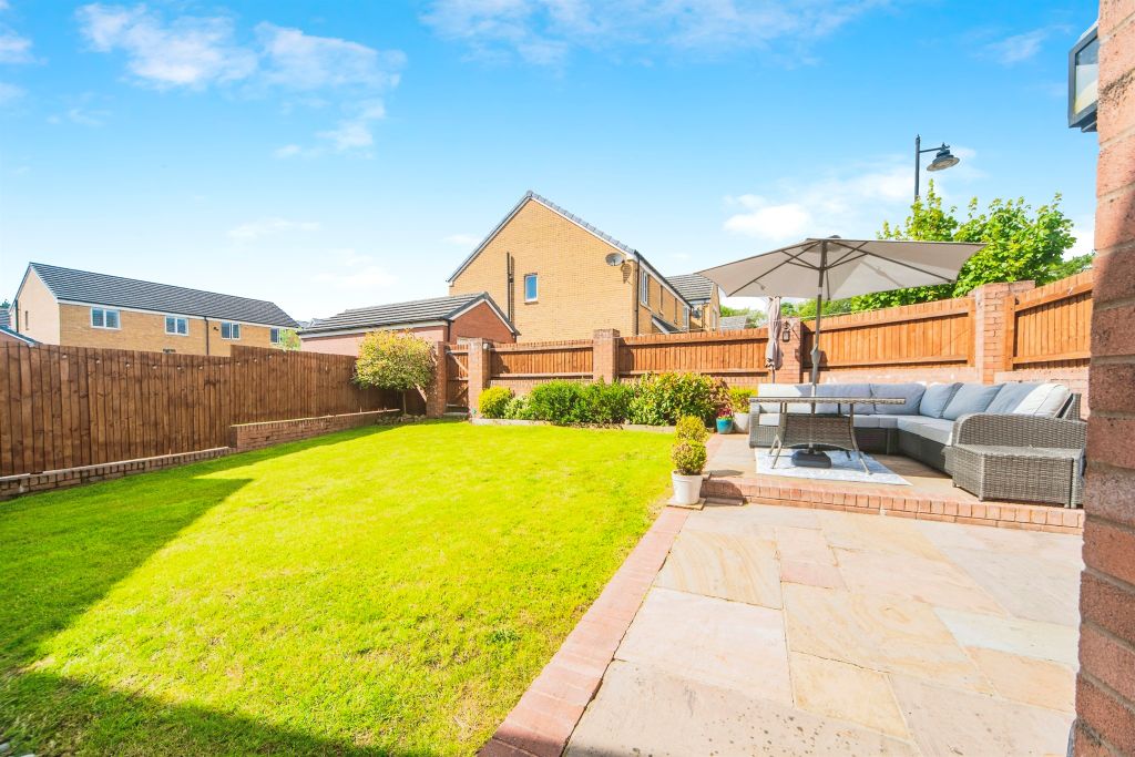 Property photo 2 of 14