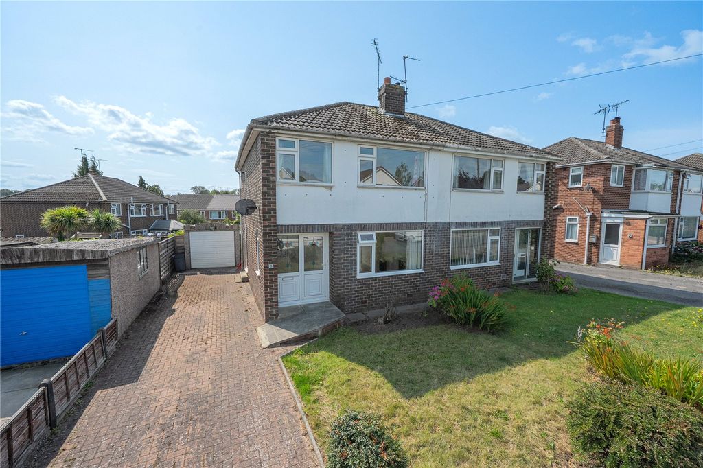 Property photo 1 of 16 Picture No. 02