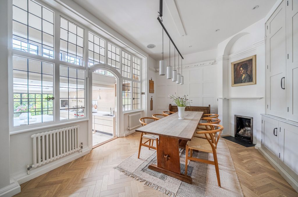 Property photo 3 of 69 1480133-39-6A32Db...