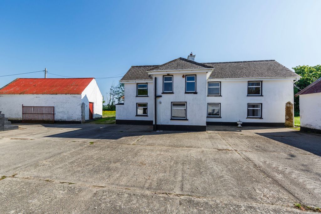 Property photo 1 of 34