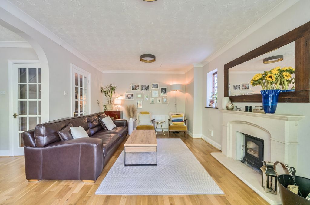 Property photo 3 of 26 1343001-13-68Ac17...