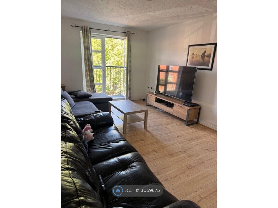 Property photo 2 of 6