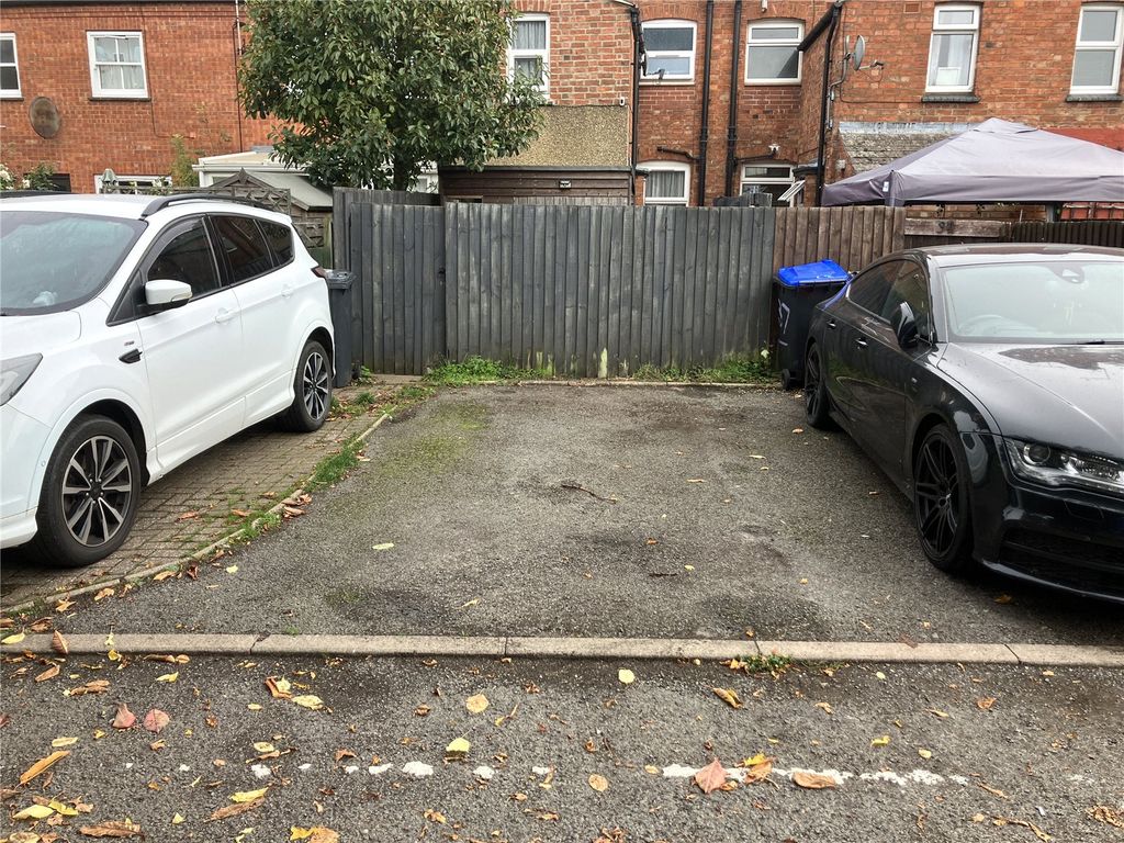 Property photo 2 of 20 Picture No. 70