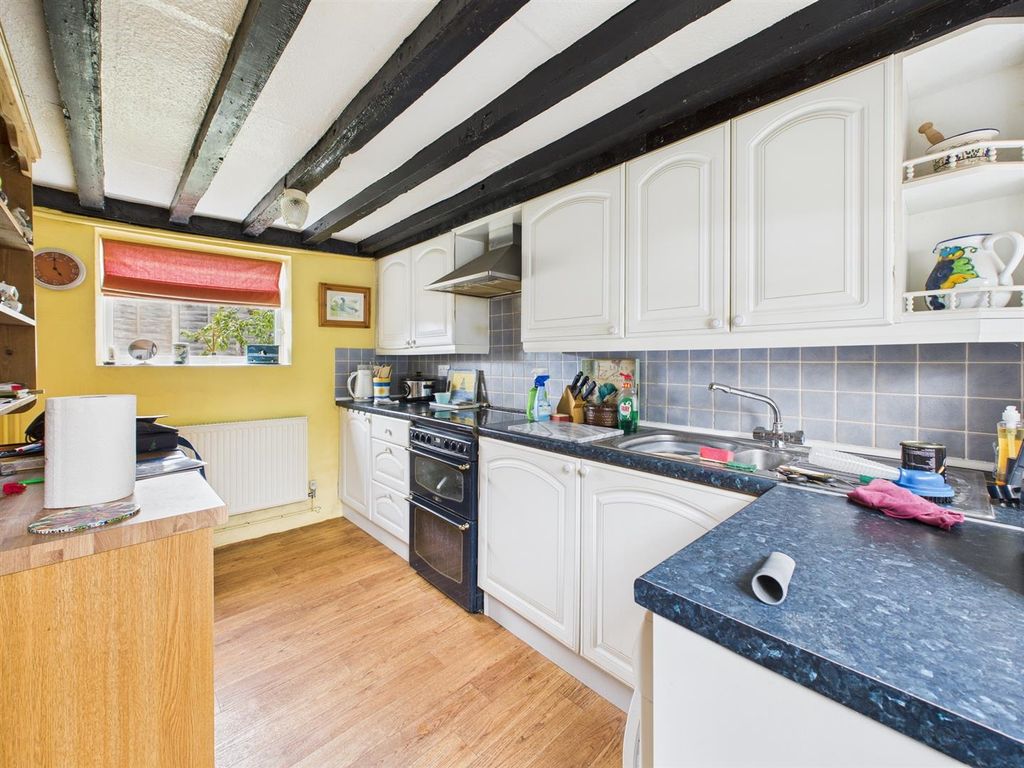 Property photo 3 of 16 Cam04116G0-Pr0262-Still012.Jpg