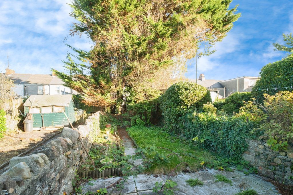 Property photo 2 of 16