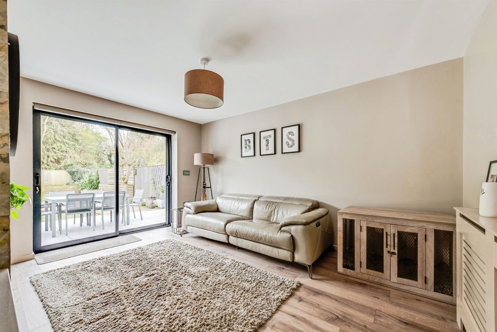 Property photo 2 of 23