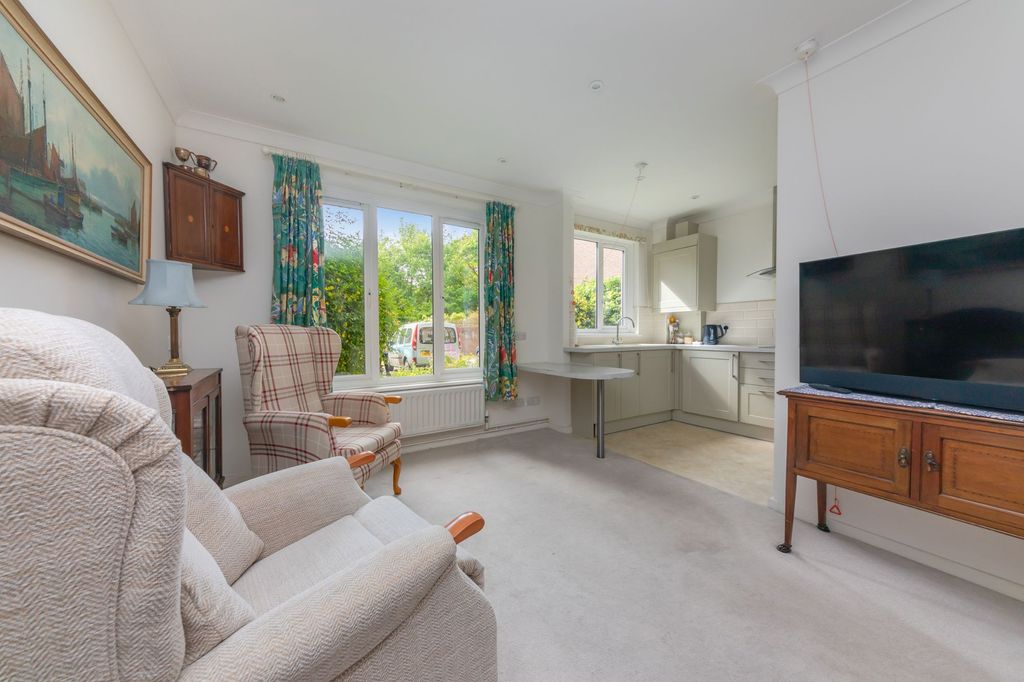 Property photo 3 of 18