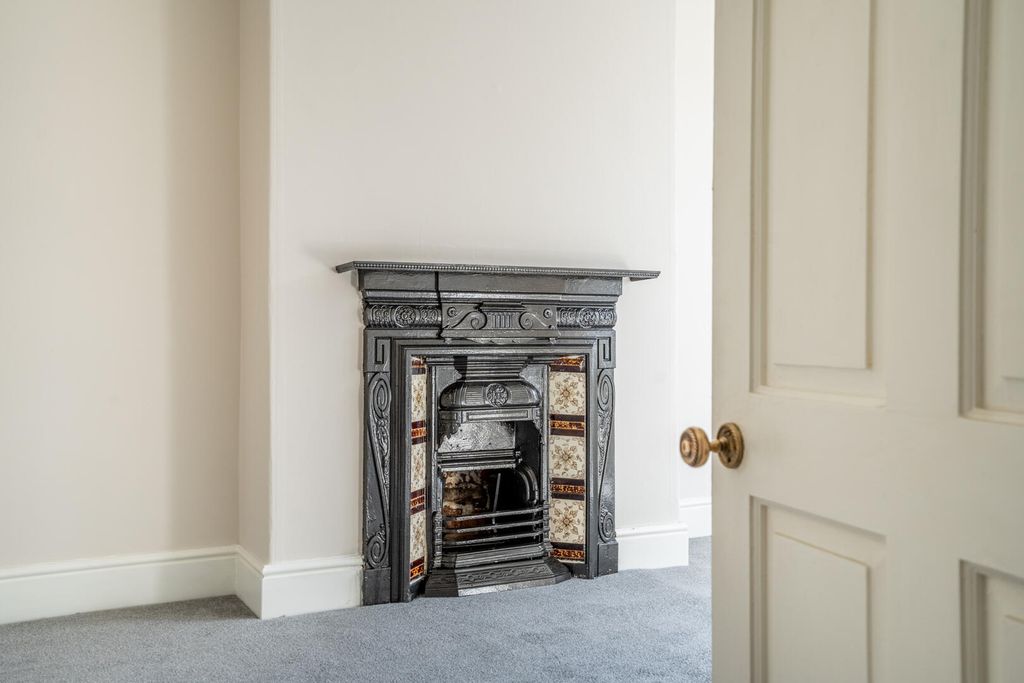 Property photo 2 of 16 Living Room