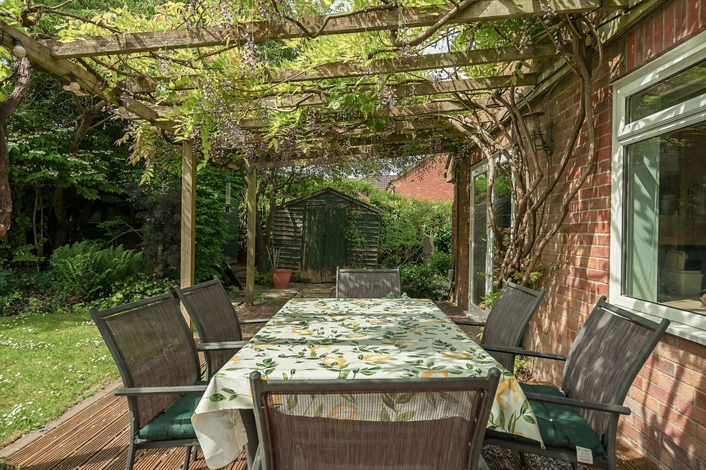 Property photo 2 of 19