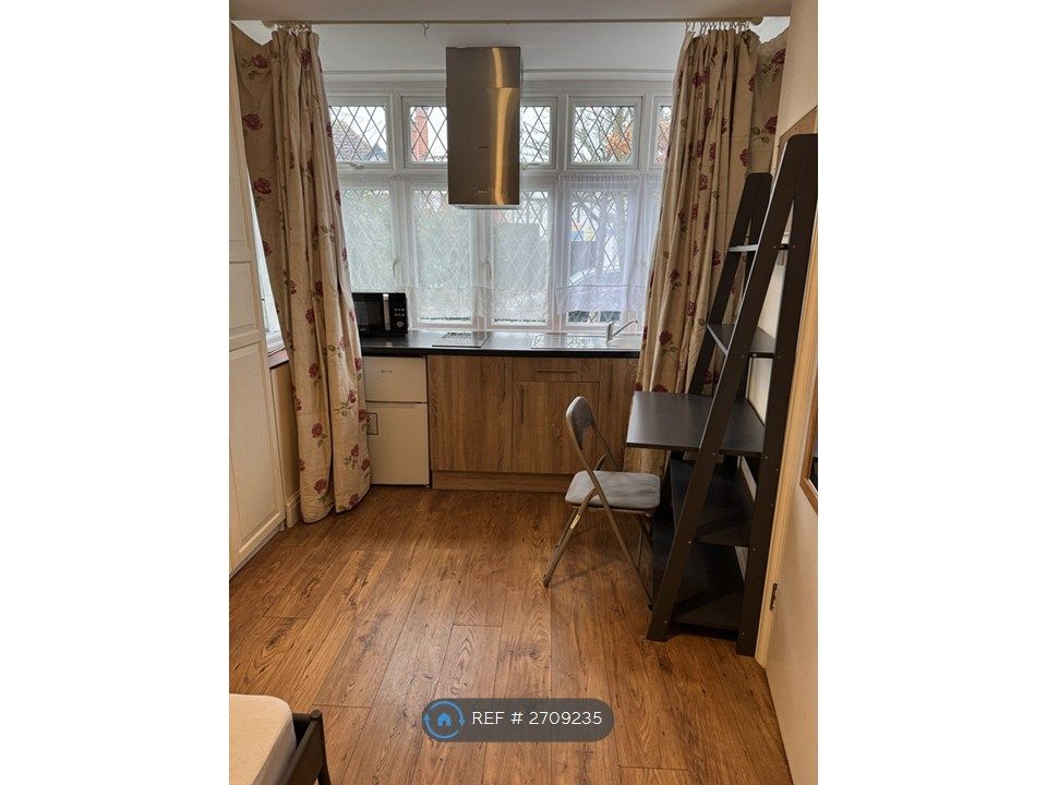 Property photo 1 of 7 Overview