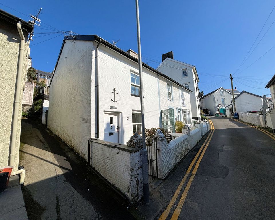 Property photo 2 of 28