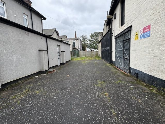 Property photo 3 of 13