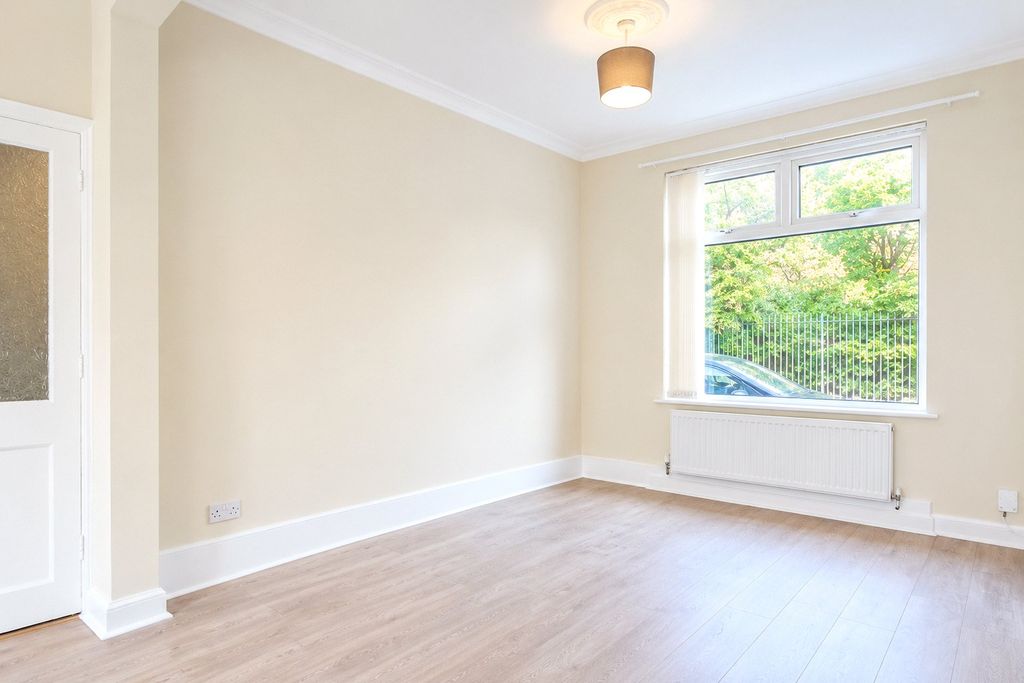 Property photo 3 of 7 Picture No. 04