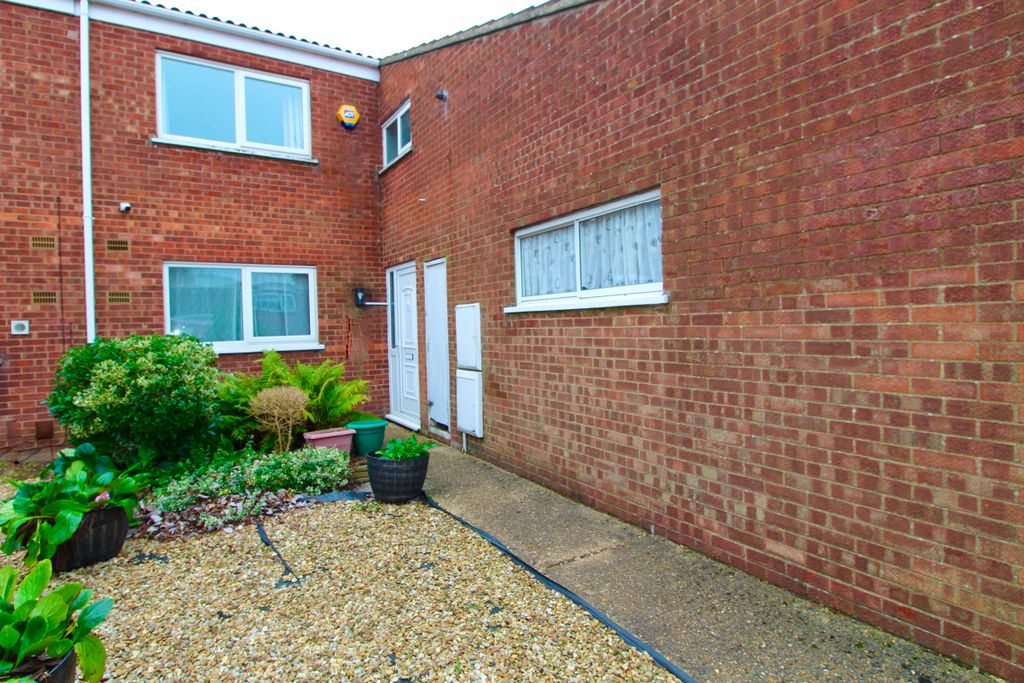 Property photo 2 of 13