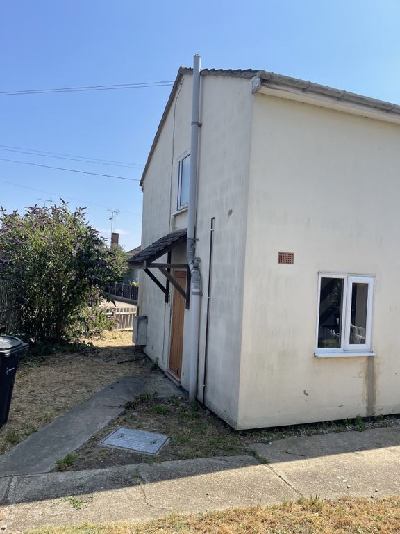 Property photo 3 of 7