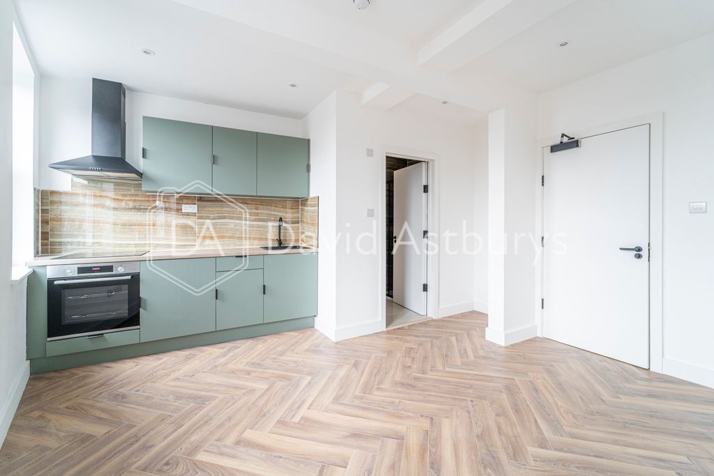 Property photo 1 of 7 Ndb00531