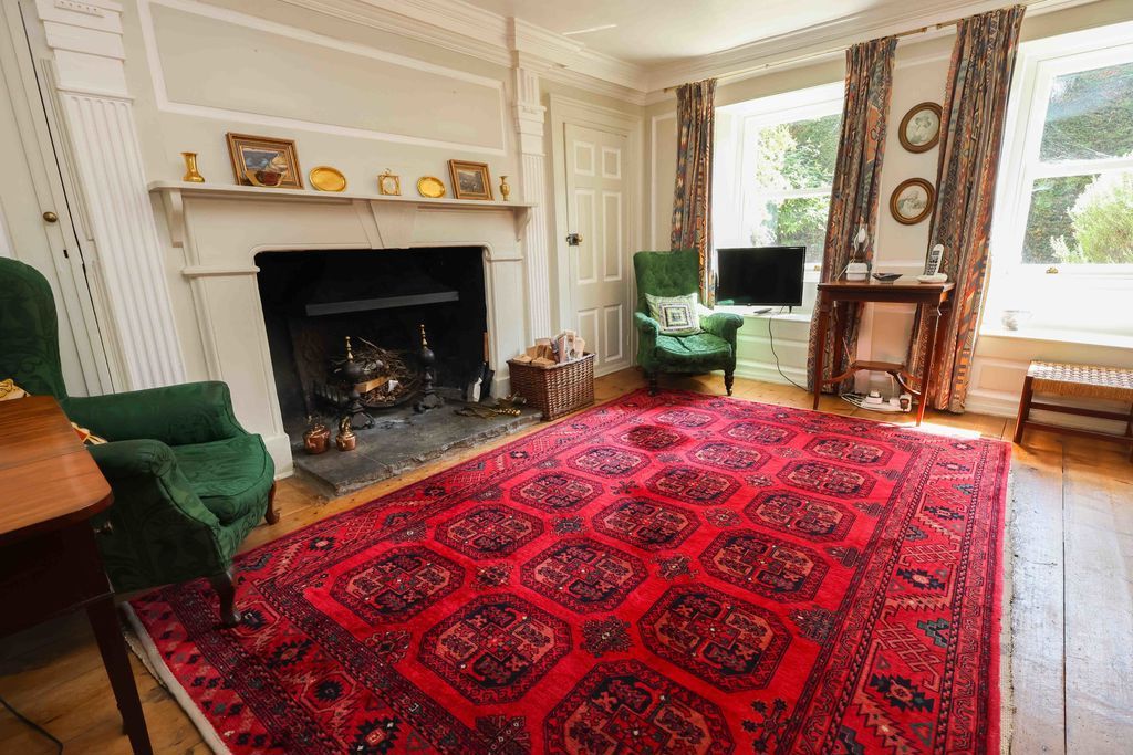 Property photo 3 of 42 Snug Room