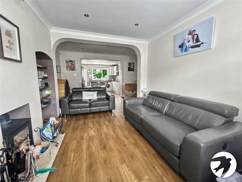 Property photo 3 of 31 Picture No. 06