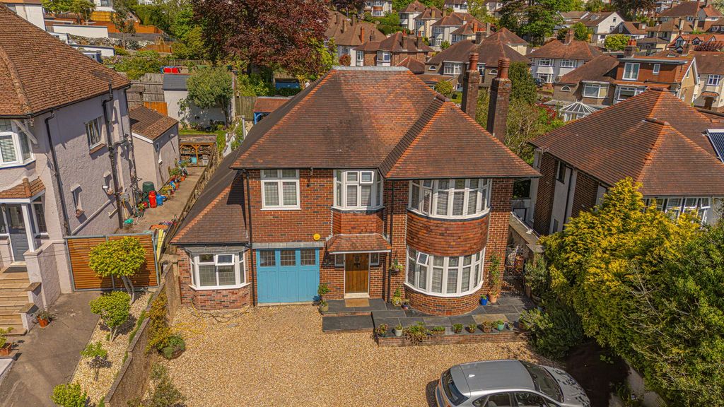 Property photo 2 of 56