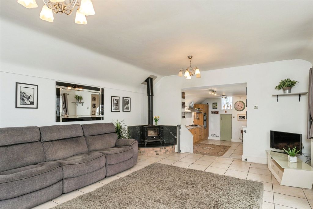 Property photo 2 of 45 Picture No. 46