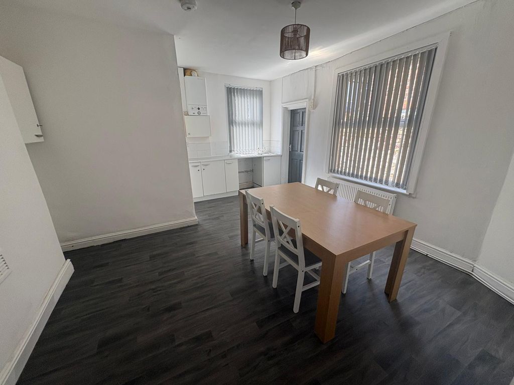 Property photo 3 of 20 492d8245-c018-4E31-8826-Dabbf7c2624d