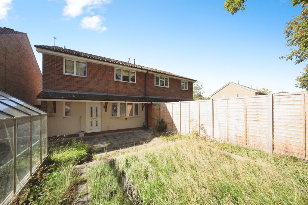 Property photo 1 of 8