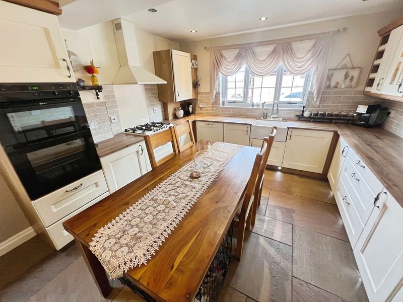 Property photo 3 of 22 Kitchen Dining Room