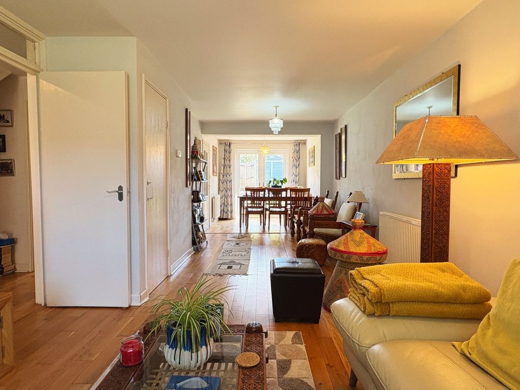 Property photo 3 of 16 5033116