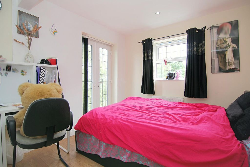 Additional image 33 of 5 bed detached house for saleSycamore Chase, Pudsey LS28