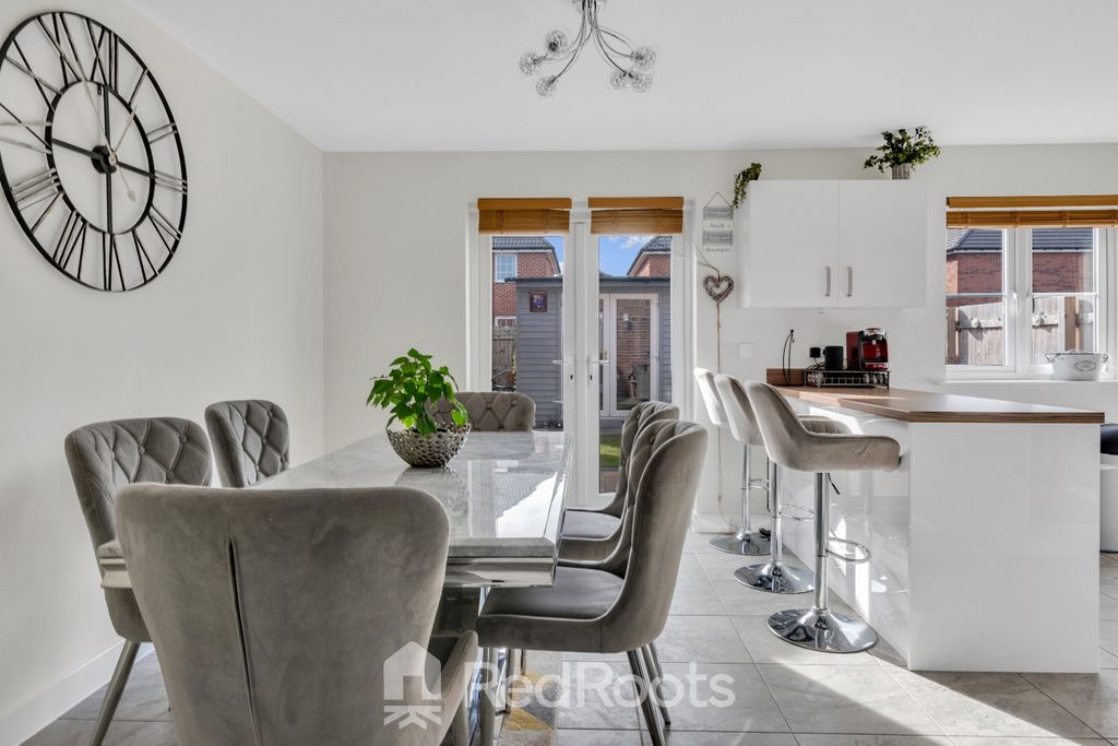 Property photo 1 of 26 3975141