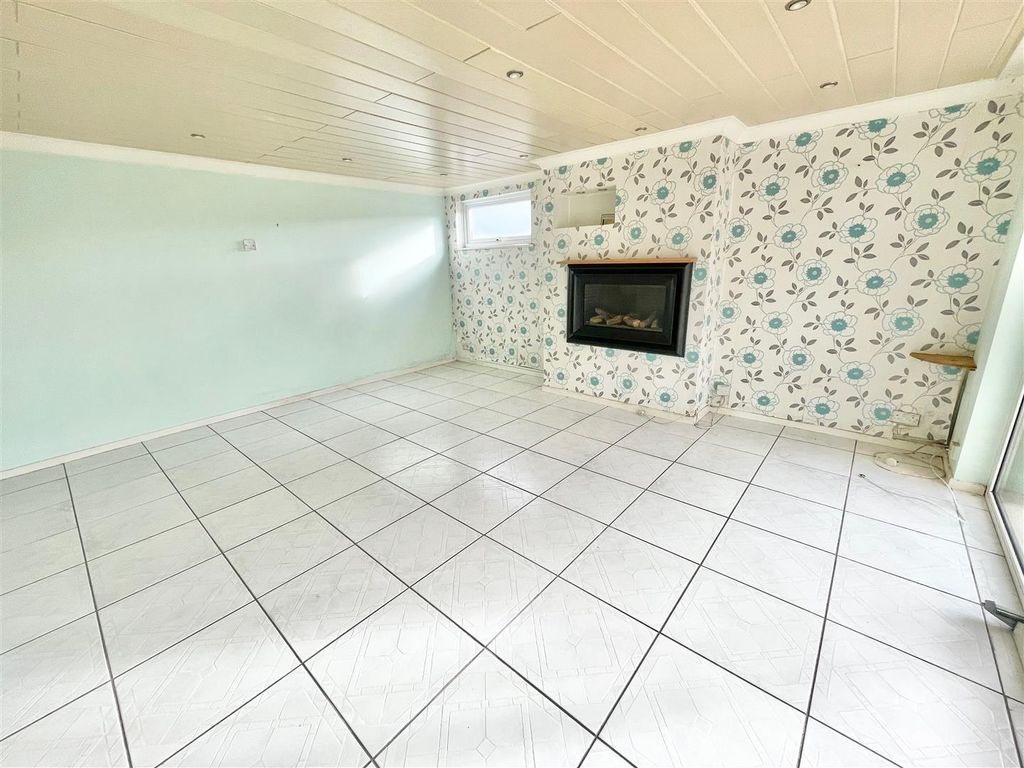 Property photo 2 of 15 Img_8922.Jpeg