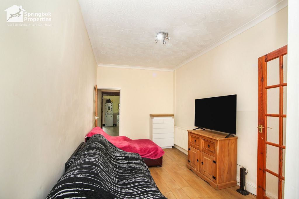 Property photo 3 of 12 Image 2