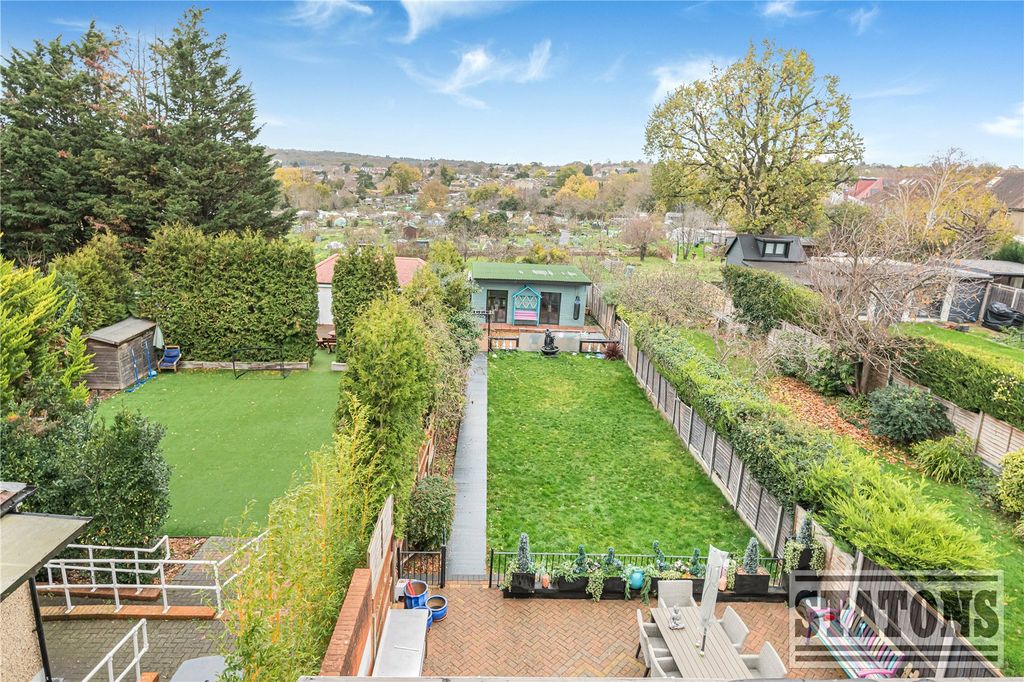 Property photo 2 of 19 Picture No. 33