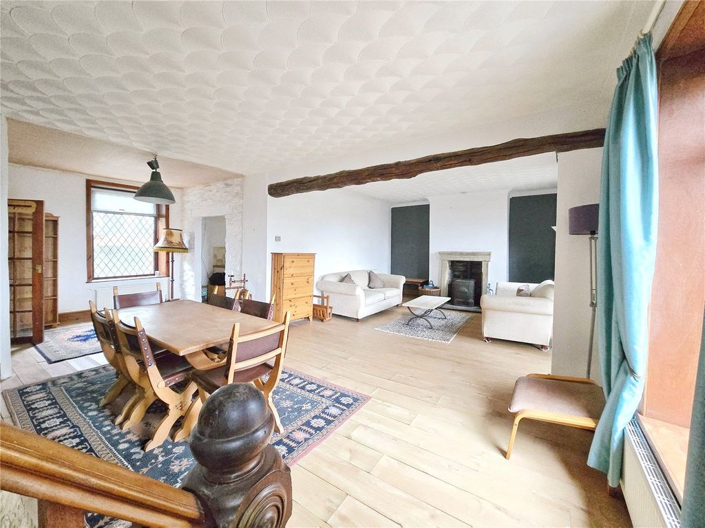 Property photo 3 of 16 Open Plan Living