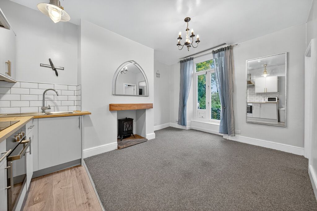 Property photo 2 of 6 Picture 2