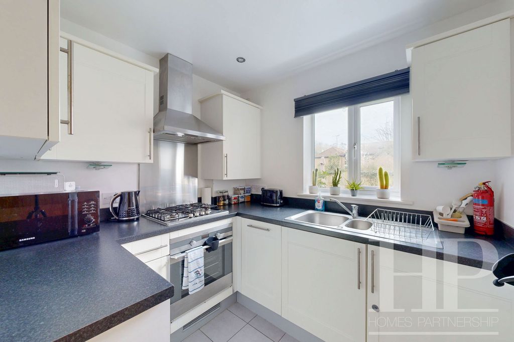 Property photo 3 of 16