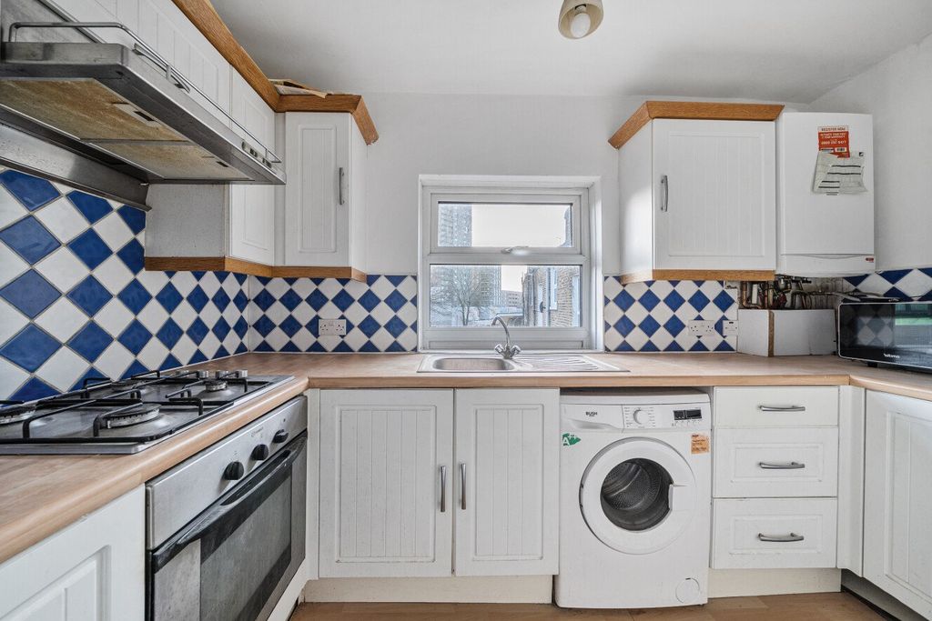 Property photo 2 of 10 Picture No. 16