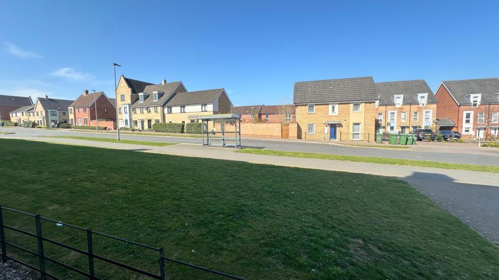 Property photo 2 of 11