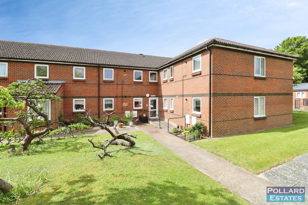 Property photo 1 of 12 Pbox-Img.Jpg