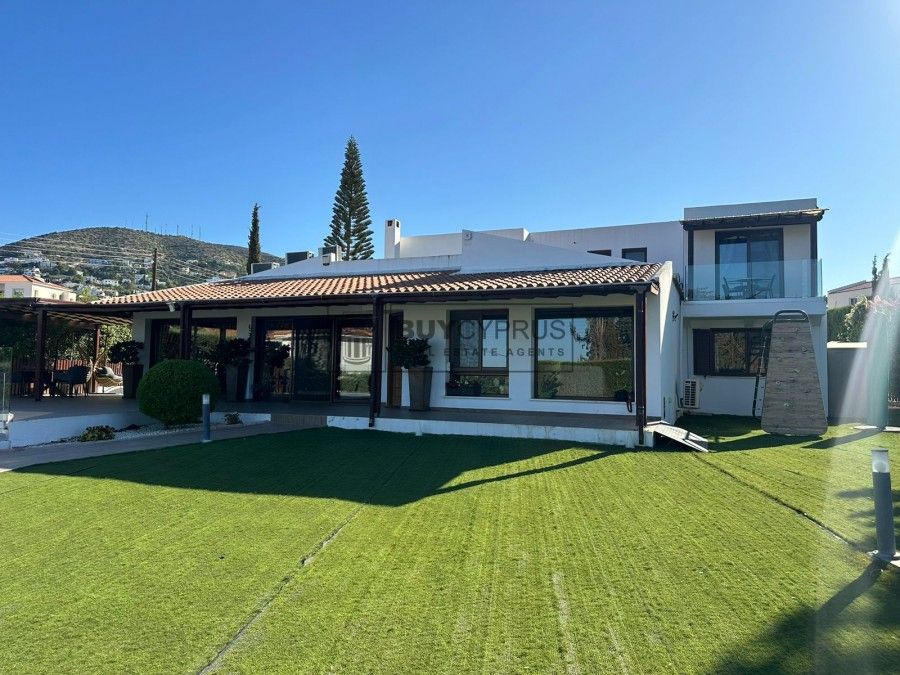 Property photo 1 of 51