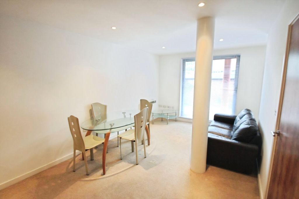 Property photo 3 of 8 Picture No. 15